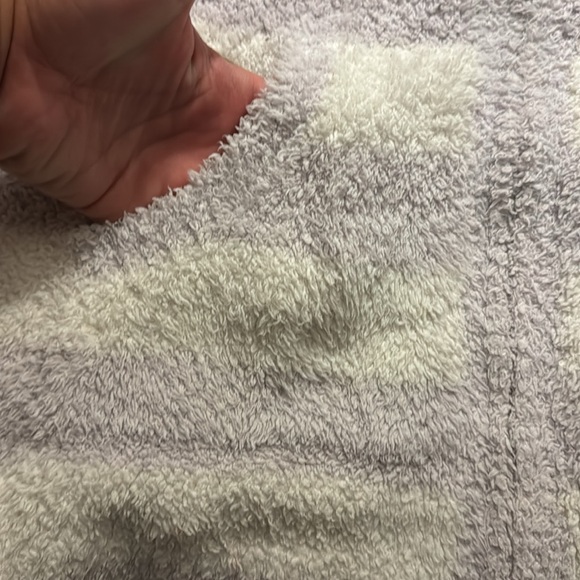 Barefoot Dreams Super Cozy Zippered Hoodie - Limited Edition - Picture 3 of 6